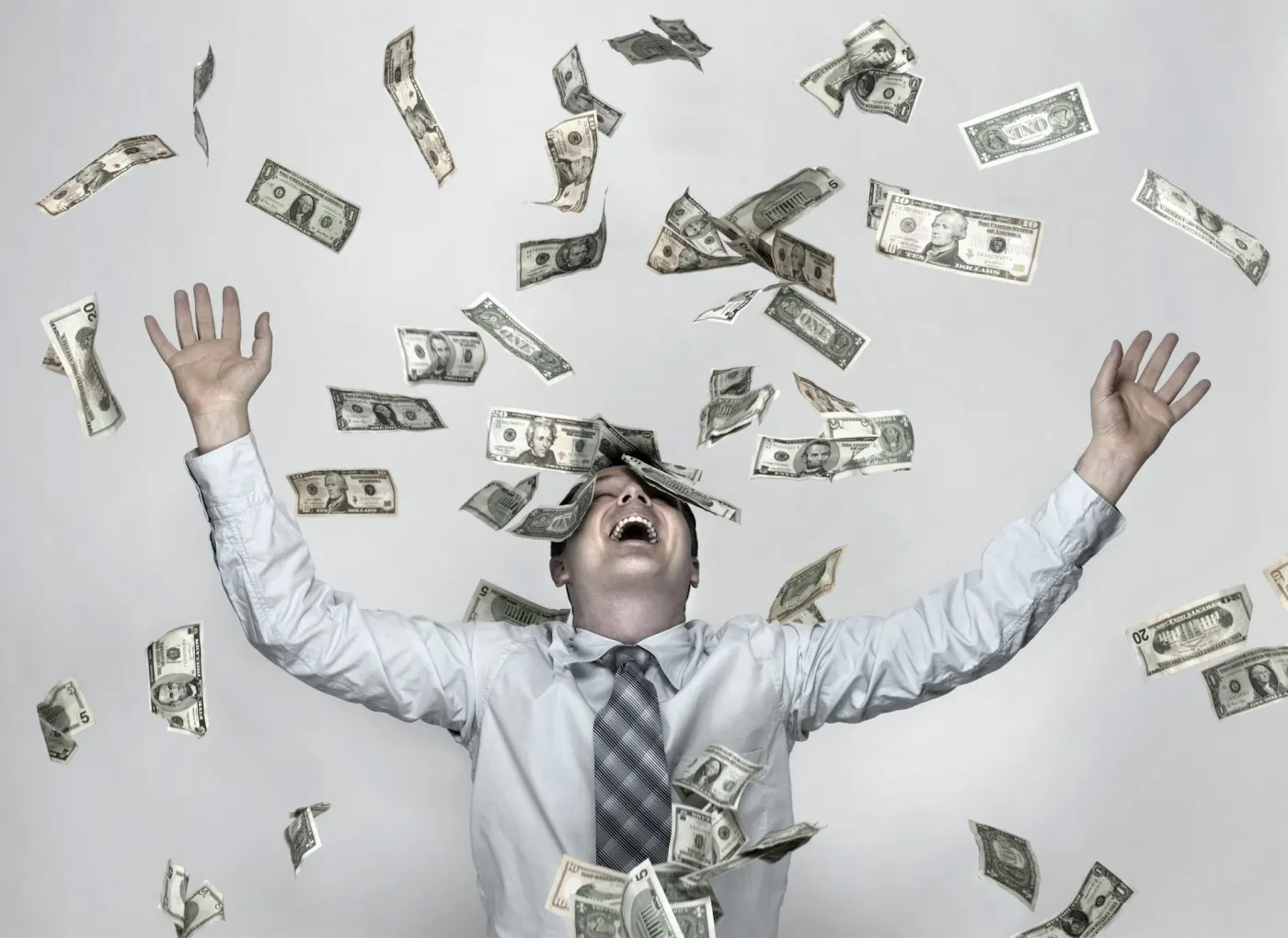 The better you are at math, the more money seems to influence your satisfaction